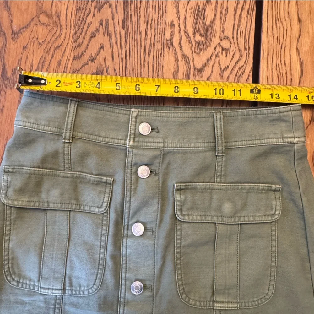 J.‎ Crew Re-Imagined Olive Button-Detail Fabric Military green Soft Cargo